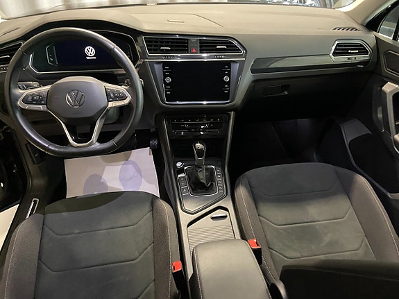 Volkswagen Tiguan 10 of 22