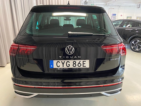 Volkswagen Tiguan 6 of 22