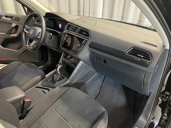 Volkswagen Tiguan 14 of 22