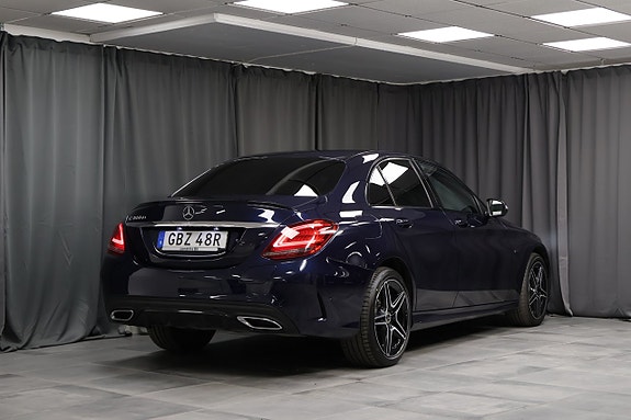 Mercedes-Benz C300 de 2 of 26