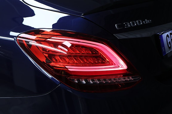 Mercedes-Benz C300 de 8 of 26