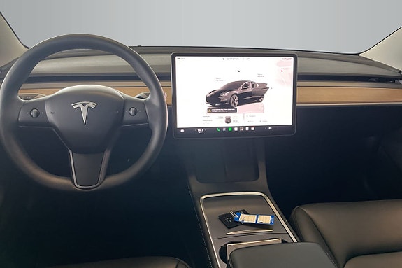 Tesla Model 3 12 of 14