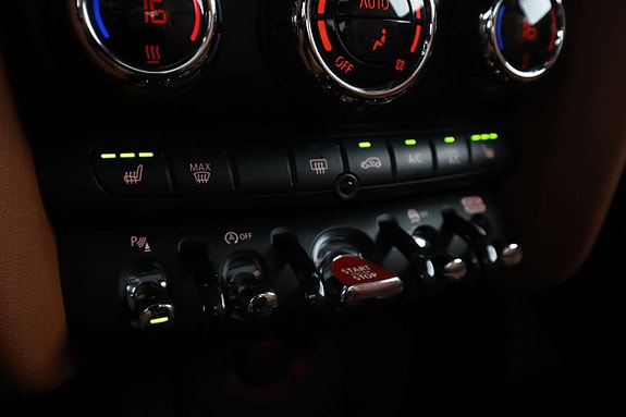 MINI Cooper S 23 of 30