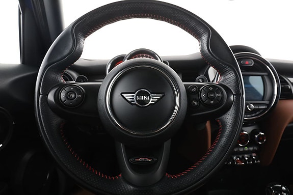 MINI Cooper S 19 of 30