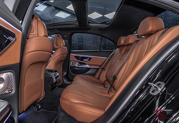 Mercedes-Benz E300 de 17 of 19