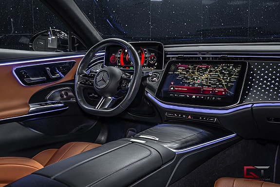 Mercedes-Benz E300 de 16 of 19
