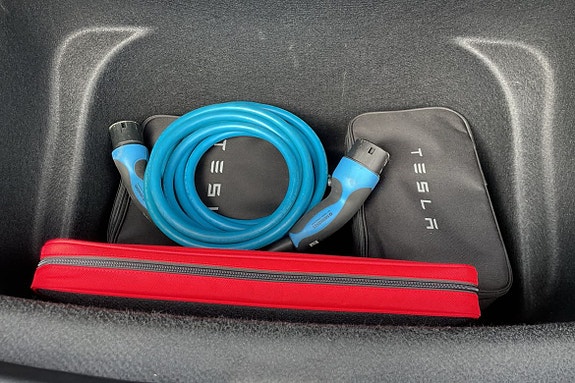 Tesla Model Y 15 of 18