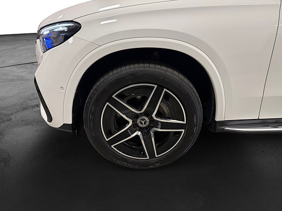 Mercedes-Benz GLC300 de 18 of 19