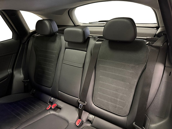 Mercedes-Benz GLC300 de 10 of 19