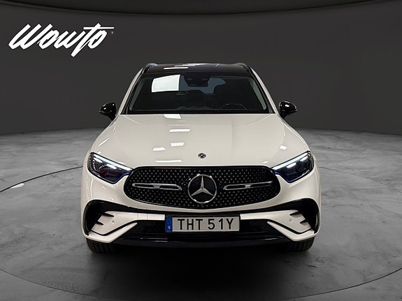 Mercedes-Benz GLC300 de 2 of 19