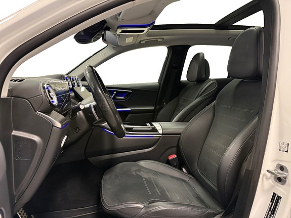 Mercedes-Benz GLC300 de 8 of 19