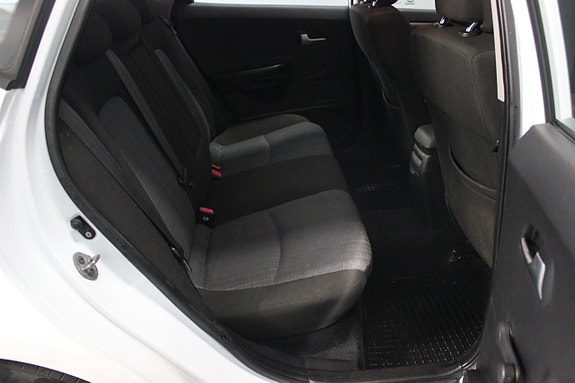 Kia Ceed 11 of 19