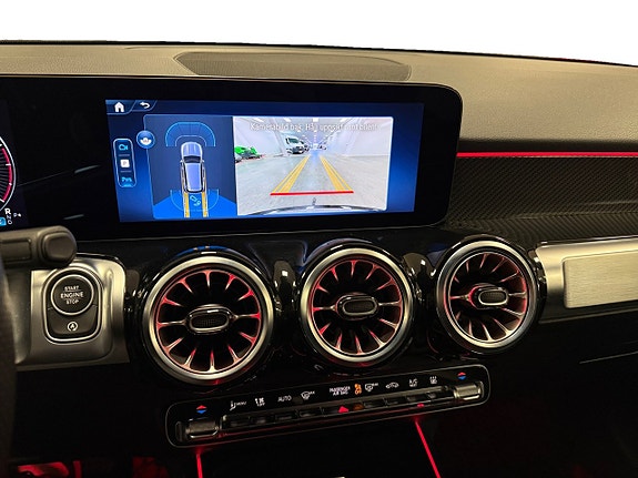 Mercedes-Benz GLB220 d 15 of 17