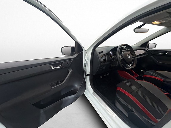 Skoda Fabia 12 of 27
