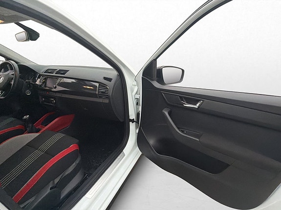 Skoda Fabia 16 of 27