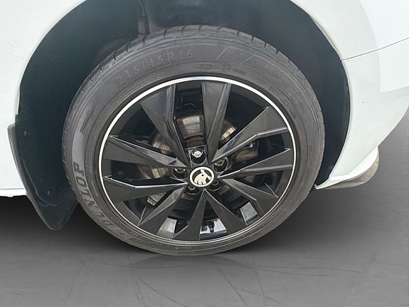 Skoda Fabia 10 of 27
