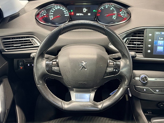 Peugeot 308 14 of 21