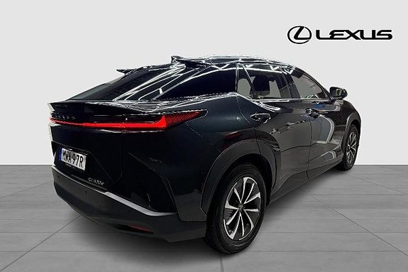 Lexus RZ300e 5 of 18