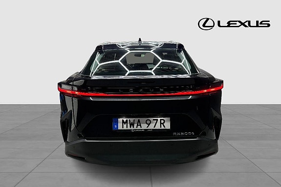 Lexus RZ300e 3 of 18