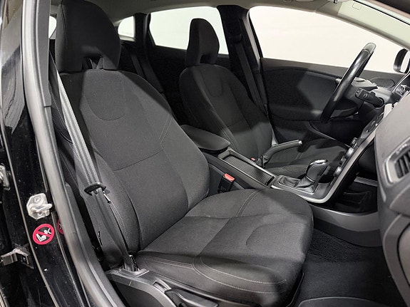 Volvo V40 22 of 22