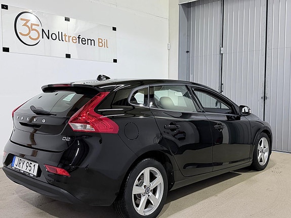 Volvo V40 5 of 22