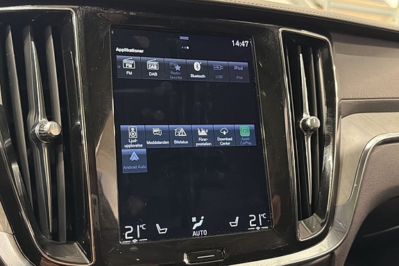 Volvo V60 Cross Country 13 of 25