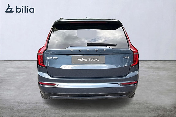 Volvo XC90 8 of 30