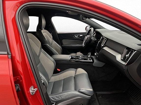 Volvo V60 20 of 30