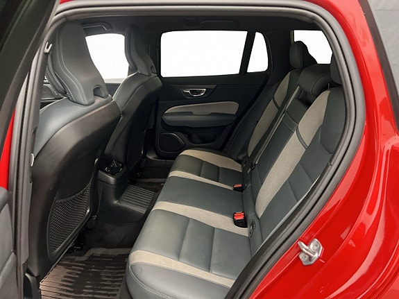 Volvo V60 21 of 30