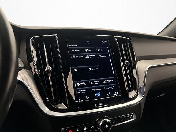 Volvo V60 26 of 30