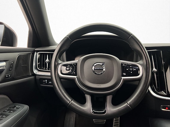 Volvo V60 15 of 30