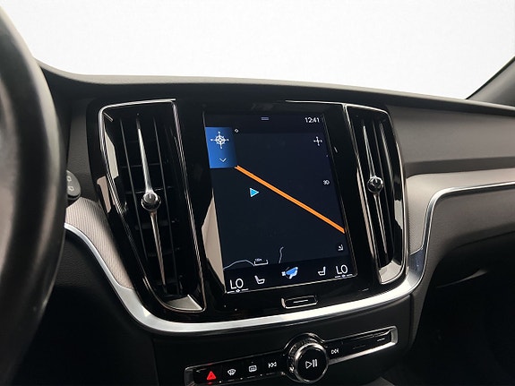 Volvo V60 22 of 30