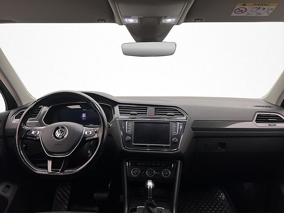 Volkswagen Tiguan 13 of 28