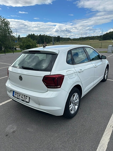 Volkswagen Polo 3 of 6