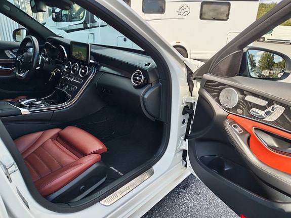 Mercedes-Benz C450 26 of 30