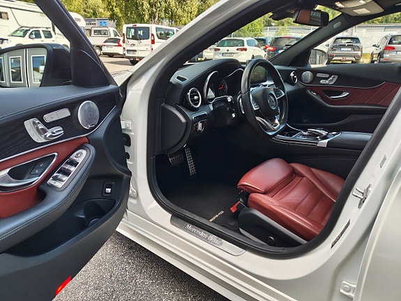 Mercedes-Benz C450 16 of 30