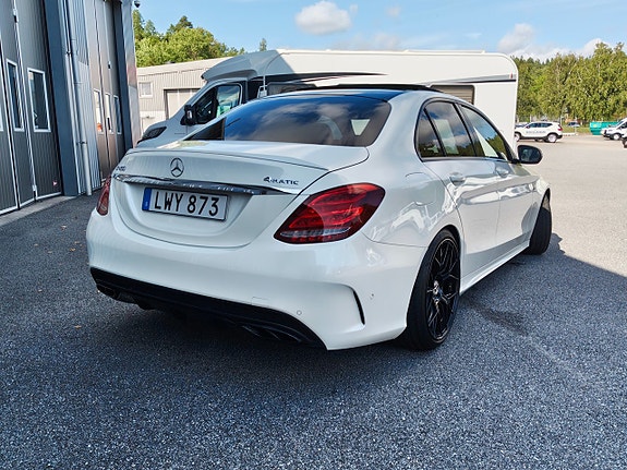 Mercedes-Benz C450 7 of 30