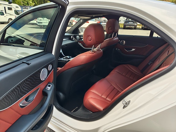 Mercedes-Benz C450 21 of 30