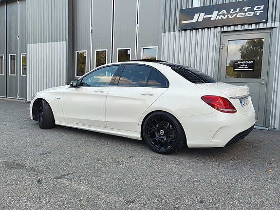 Mercedes-Benz C450 10 of 30