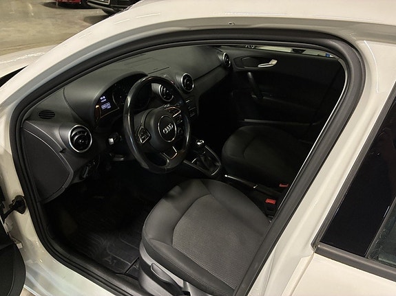 Audi A1 8 of 17
