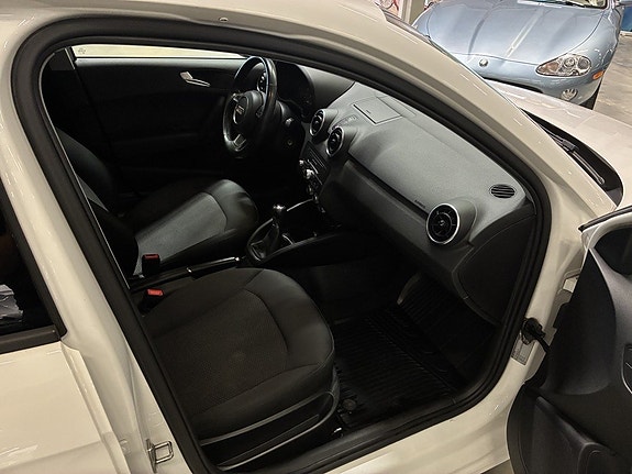 Audi A1 9 of 17