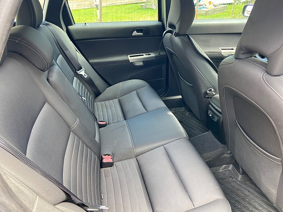 Volvo V50 6 of 7