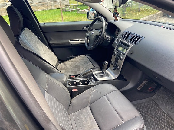 Volvo V50 5 of 7