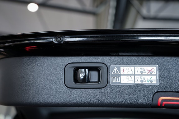 Mercedes-Benz C300 27 of 29