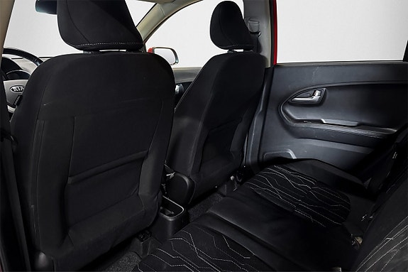 Kia Picanto 12 of 21