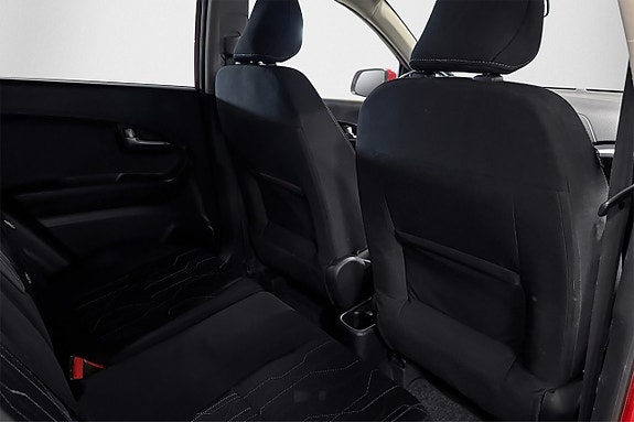 Kia Picanto 13 of 21