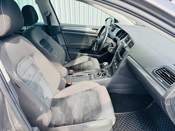Volkswagen Golf Alltrack 5 of 24