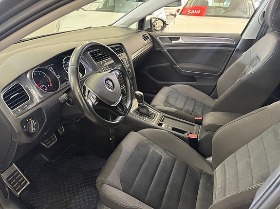 Volkswagen Golf Alltrack 18 of 24