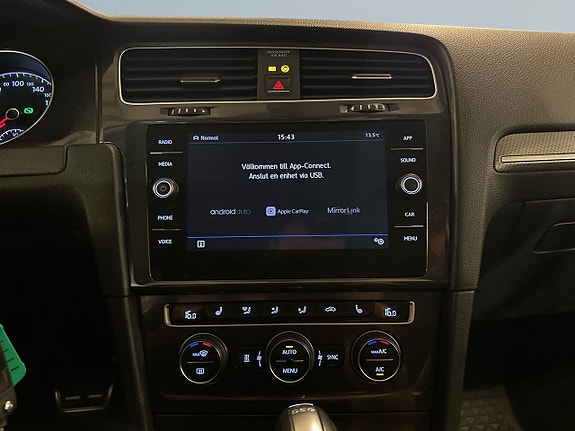 Volkswagen Golf Alltrack 15 of 23