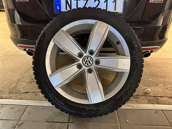 Volkswagen Golf Alltrack 17 of 23